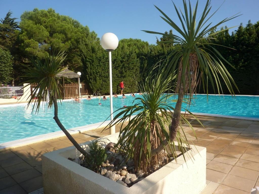 Camping Le Sainte Marie Exterior photo