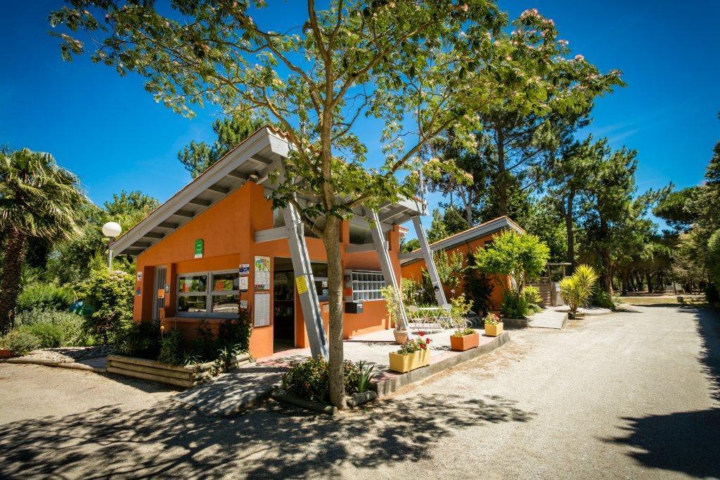 Camping Le Sainte Marie Exterior photo